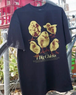 I Dig Chicks T-Shirt -Thread Heads Sale Store Frame248