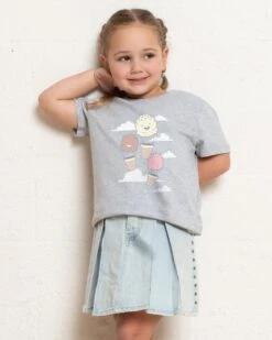 Floatin Scoops Kids T-Shirt -Thread Heads Sale Store KidsGreyTee ccb43b14 1a13 494e 952d 2b72e987a043