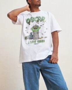 Sesame Street Oscar I Love Trash T-Shirt -Thread Heads Sale Store White Front 145fbf96 e2c7 47d9 99c4 689b571f349e